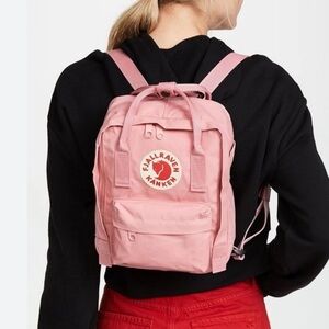Fljallraven Kånken Mini Pink Backpack